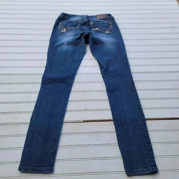 Jade Jeans Womens Size 3/4 Dark Wash Mid Rise Skinny Leg Jeans Embroidered 28x29 - Picture 2 of 8